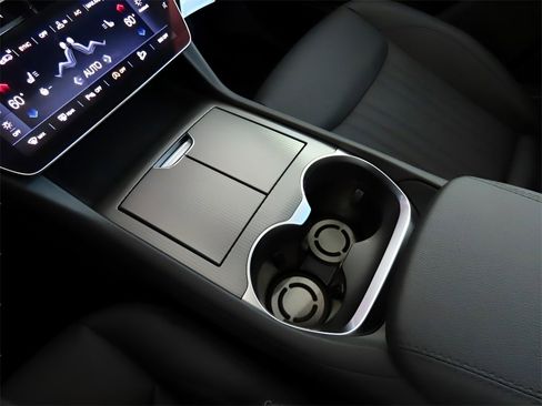 New 2024 Maserati Grecale GT image 38