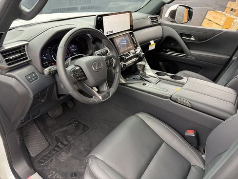 New 2026 Lexus LX 600 4WD w/ Luxury Package image 9