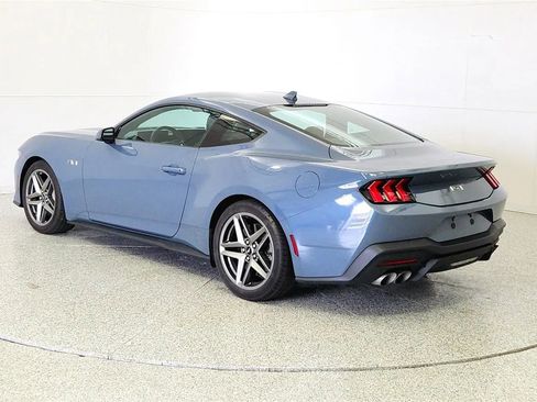 Used 2025 Ford Mustang GT RWD image 5