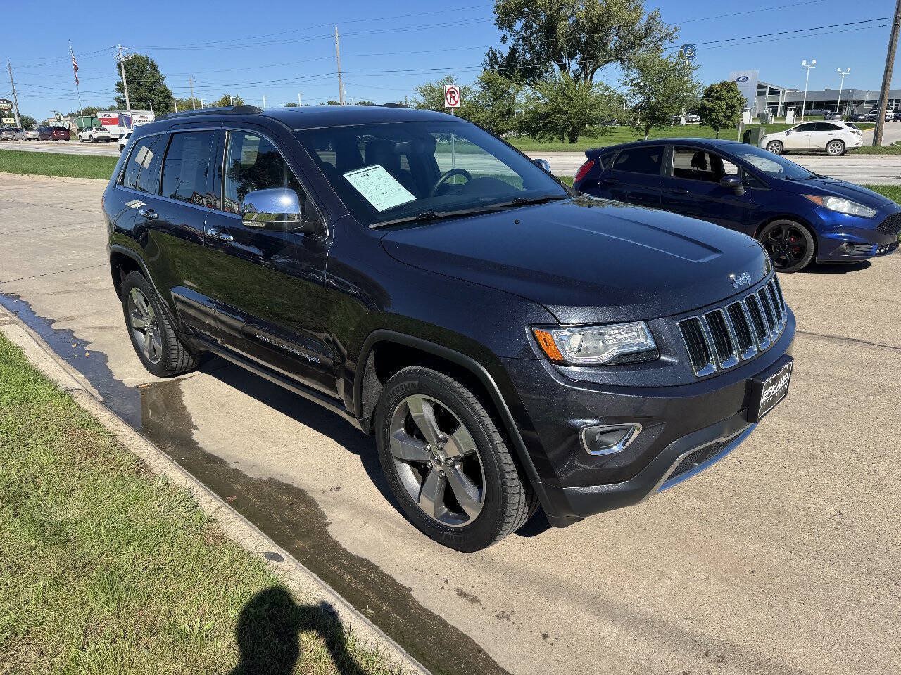 Used 2014 Jeep Grand Cherokee Limited w/ Luxury Group II AWD/4WD image 7