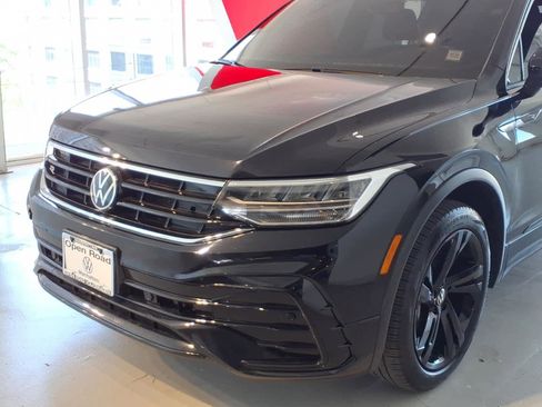 Used 2023 Volkswagen Tiguan SE R-Line AWD/4WD image 7