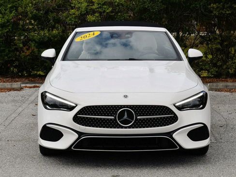 Used 2024 Mercedes-Benz CLE 300 4MATIC Cabriolet w/ Driver Assistance Package image 55