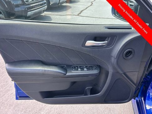 Used 2022 Dodge Charger R/T w/ Blacktop Package RWD image 5