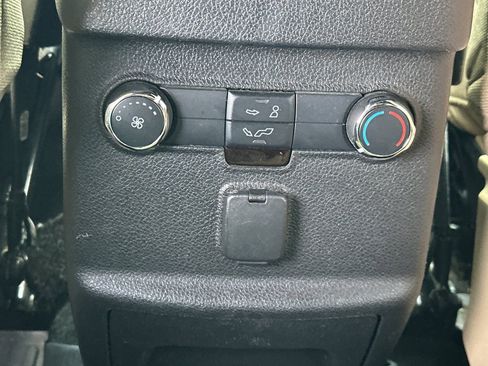 Used 2017 Ford Explorer FWD image 42