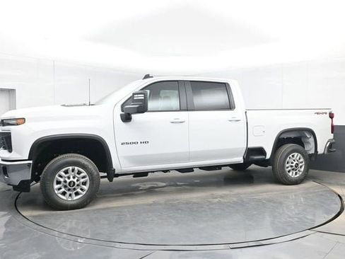 New 2026 Chevrolet Silverado 2500 LT w/ Leather Package AWD/4WD image 11