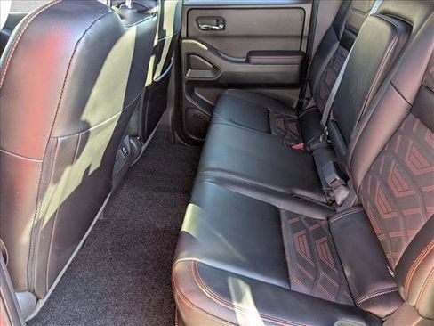 Used 2025 Nissan Frontier PRO-4X w/ Pro Premium Package image 19