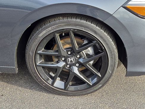 Used 2025 Honda Civic Sport image 8