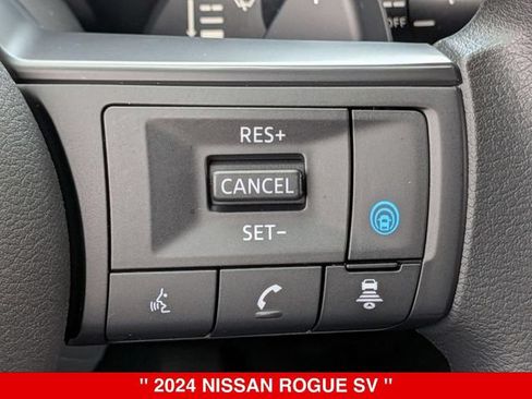 Certified 2024 Nissan Rogue SV AWD/4WD image 22