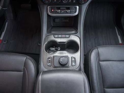 Used 2020 GMC Acadia SLT w/ Premium Package FWD image 35