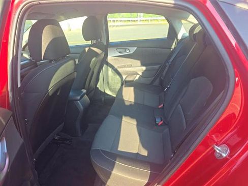 Used 2023 Kia Forte LXS FWD image 8