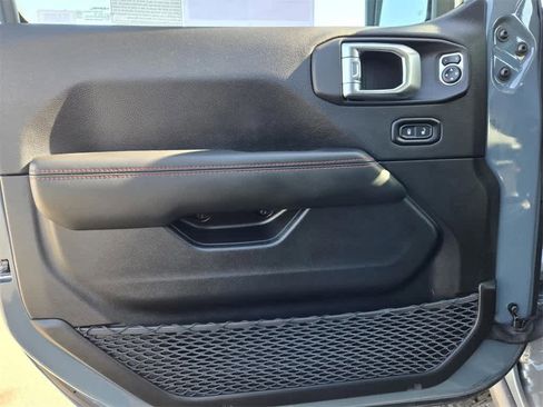 New 2025 Jeep Wrangler Unlimited Rubicon w/ XTREMEE 35" Tire Package image 14