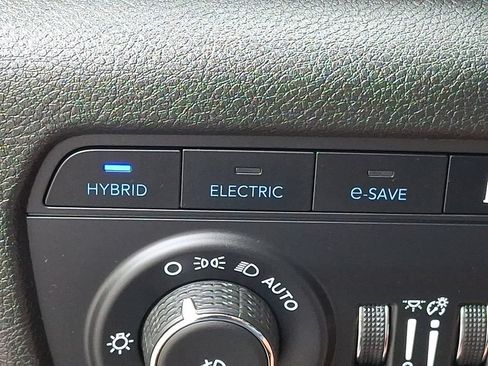 Certified 2024 Jeep Grand Cherokee Limited 4xe AWD/4WD image 30