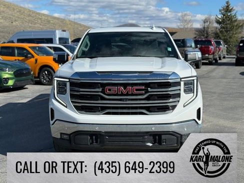 Used 2023 GMC Sierra 1500 SLT w/ SLT Convenience Package AWD/4WD image 9