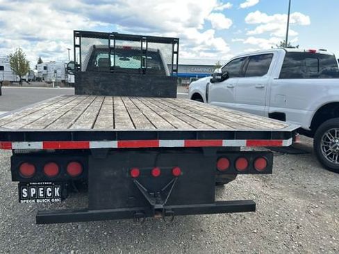 Used 2018 Ford F550 4x4 Regular Cab Super Duty w/ Power Equipment Group image 4