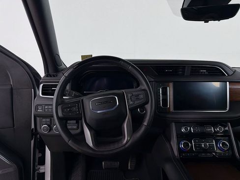 Used 2024 GMC Yukon Denali Ultimate AWD/4WD image 21