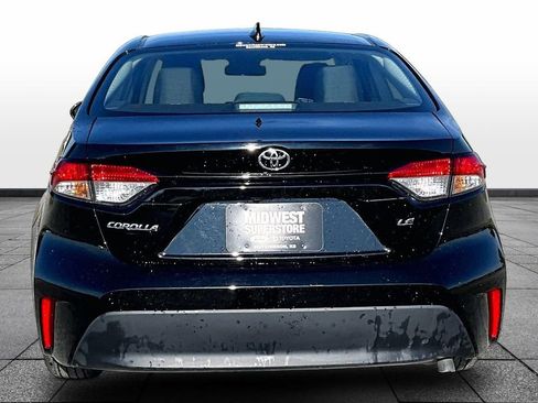 Used 2026 Toyota Corolla LE FWD image 4