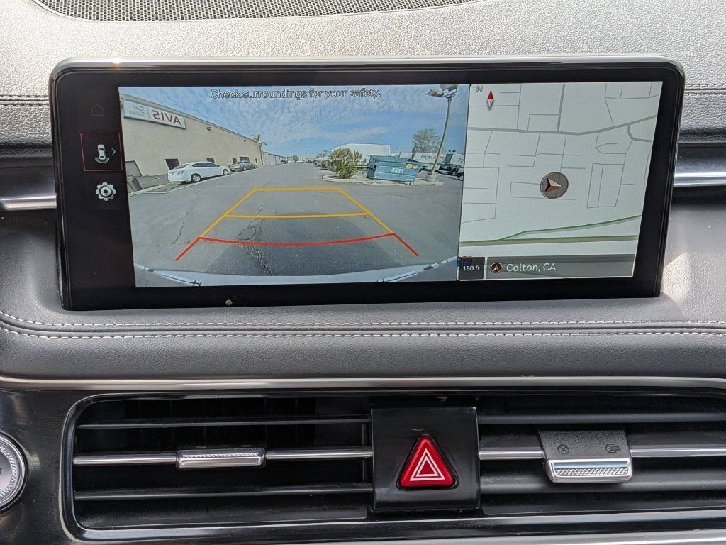 Used 2025 Genesis G70 2.5T RWD image 22