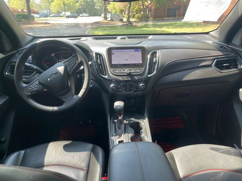 Used 2023 Chevrolet Equinox RS w/ RS Leather Package FWD image 16