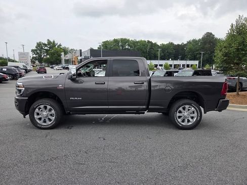 New 2026 RAM 3500 Laramie AWD/4WD image 4