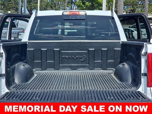 Used 2025 RAM 1500 Laramie AWD/4WD image 13