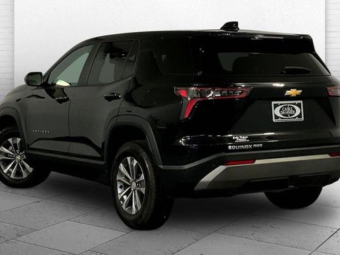 Used 2025 Chevrolet Equinox LT image 11