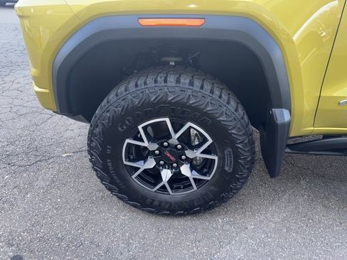 Used 2023 GMC Canyon AT4X image 12