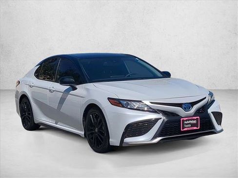 Certified 2023 Toyota Camry XSE image 3