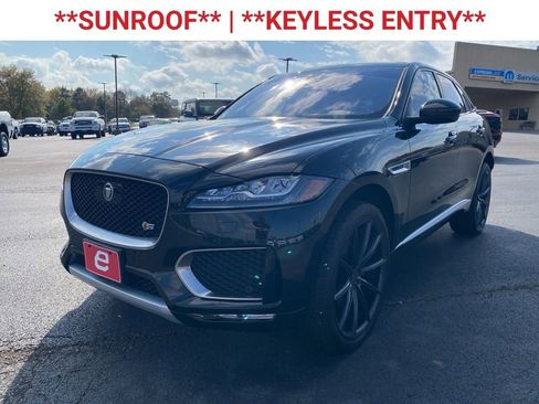 Used 2019 Jaguar F-PACE S image 3