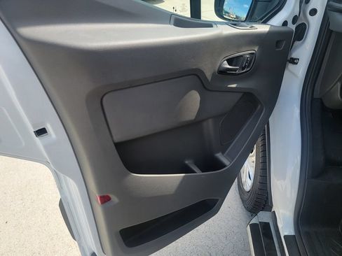 Used 2025 Ford Transit 250 Low Roof w/ Exterior Upgrade Package RWD image 9