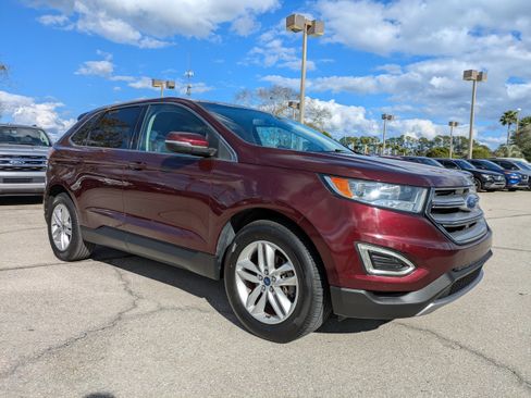 Used 2017 Ford Edge SEL w/ Equipment Group 201A image 2