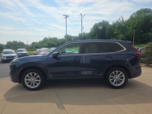 Used 2024 Honda CR-V EX image 8