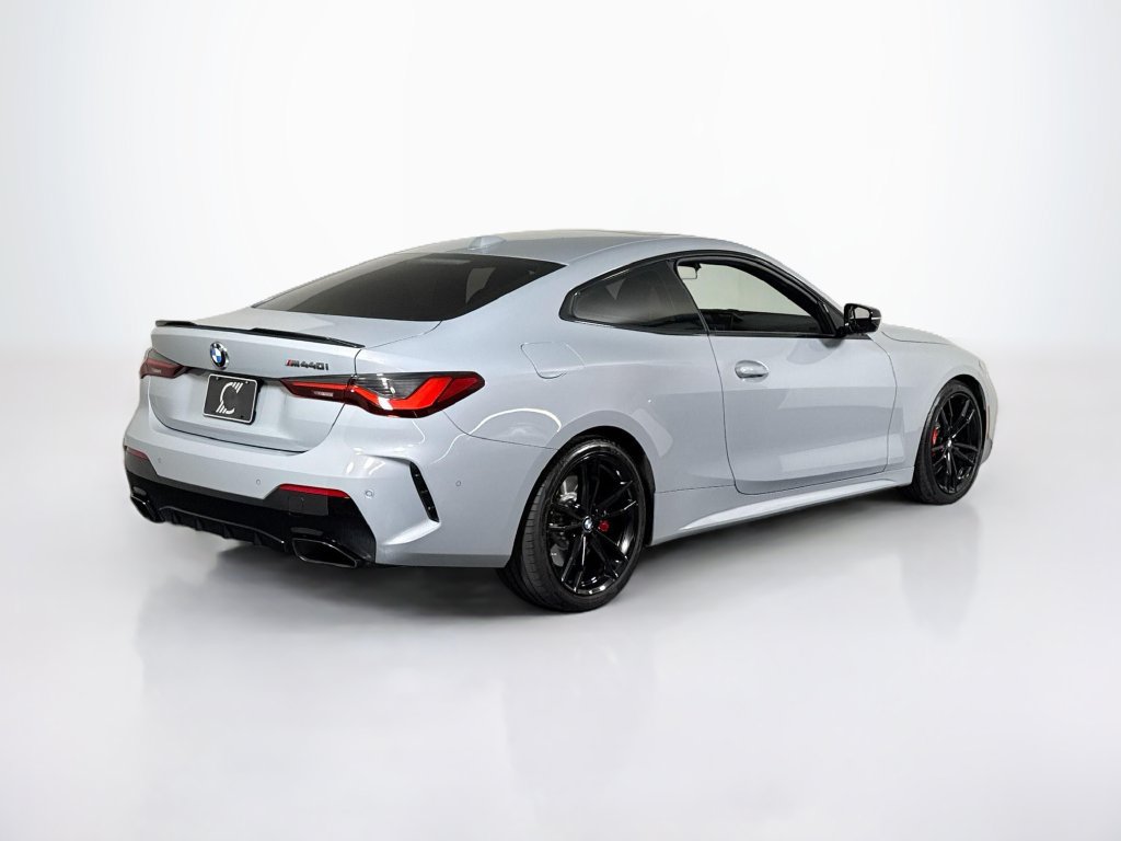 Used 2024 BMW M440i Coupe w/ Parking Assistance Package RWD image 5