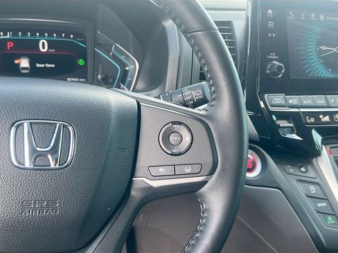Used 2024 Honda Odyssey EX-L image 18