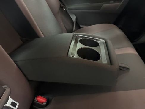 Used 2017 Toyota Corolla LE w/ Carpet Mat Package (TMS) FWD image 13