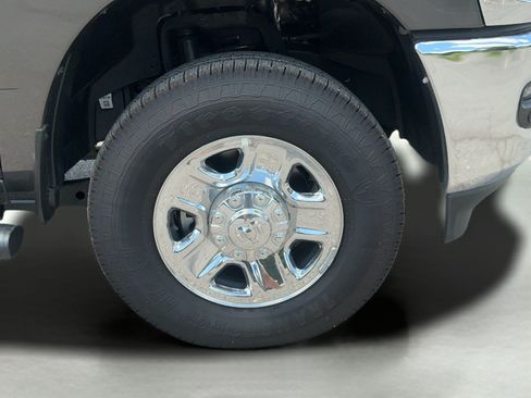 New 2025 RAM 2500 Tradesman AWD/4WD image 9