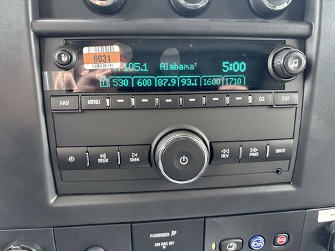 New 2025 Chevrolet Express 3500 w/ Power Convenience Package image 19