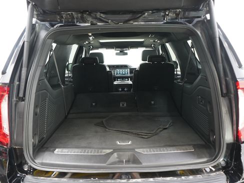 Used 2021 GMC Yukon XL Denali AWD/4WD image 17