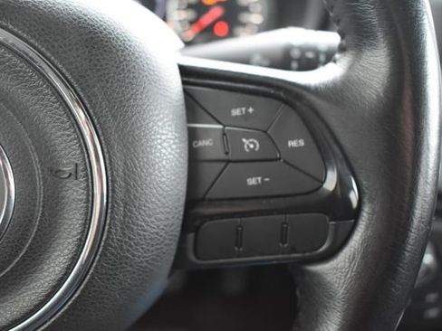 Used 2019 Jeep Renegade Altitude w/ Quick Order Package 2XM AWD/4WD image 23