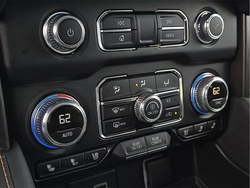 Used 2023 GMC Yukon AT4 w/ LPO, Floor Liner Package image 16