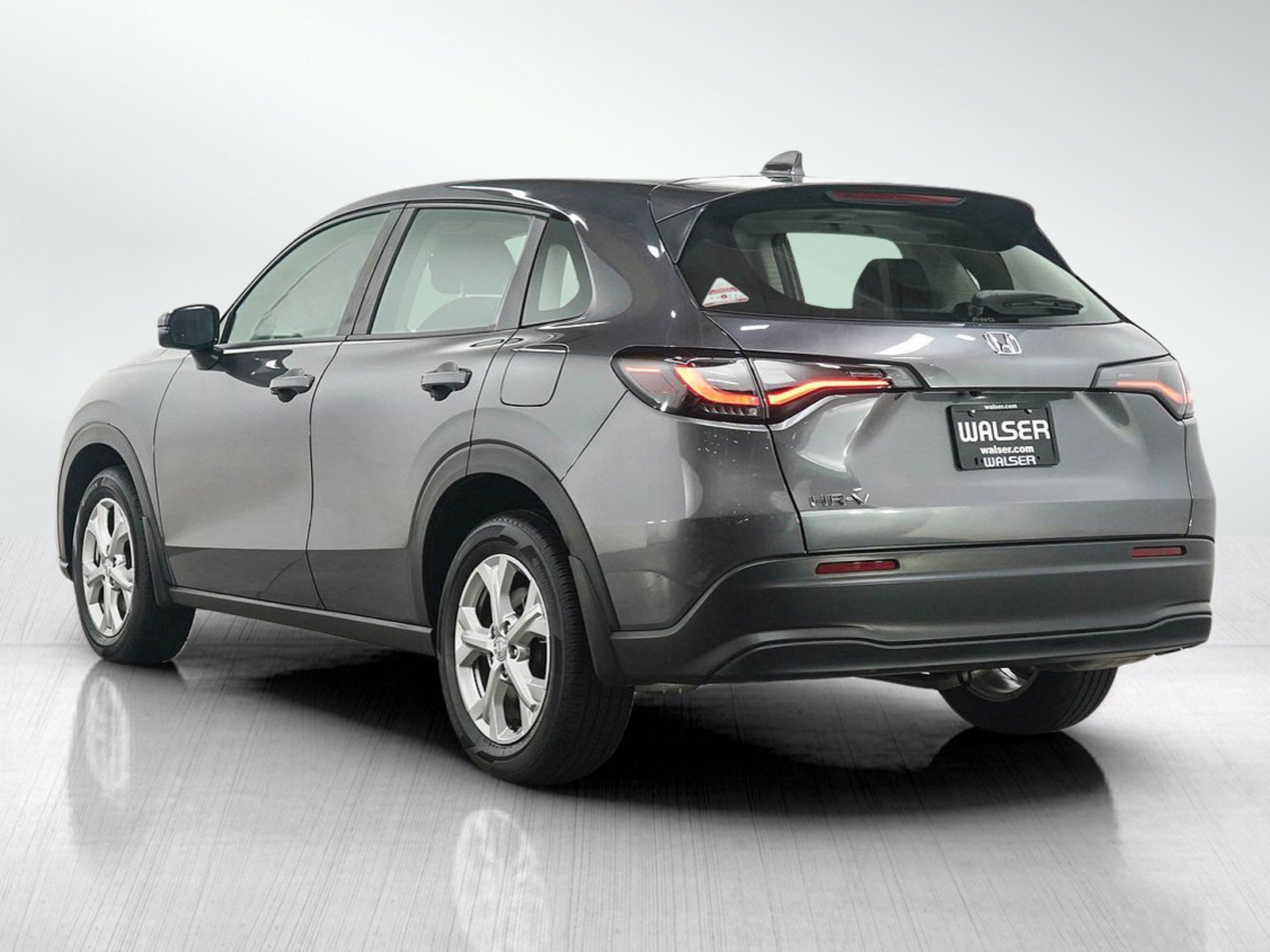 Used 2024 Honda HR-V LX image 3