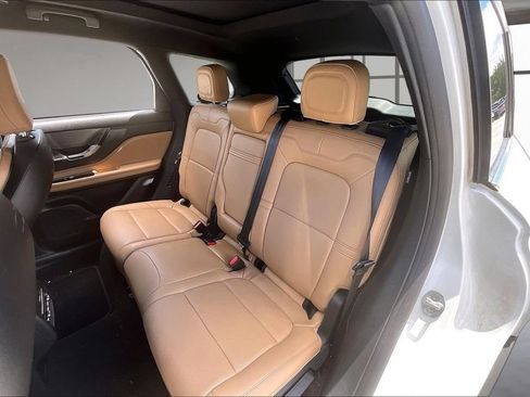 Used 2022 Lincoln Corsair Reserve w/ Elements Package FWD image 20