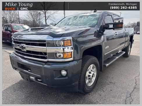Used 2018 Chevrolet Silverado 2500 High Country image 1