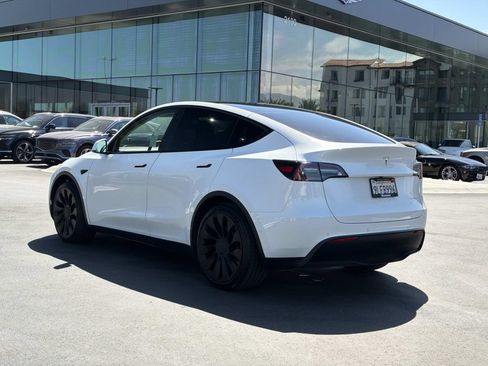 Used 2021 Tesla Model Y Long Range AWD/4WD image 2
