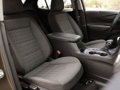 Used 2023 Chevrolet Equinox LT FWD image 27