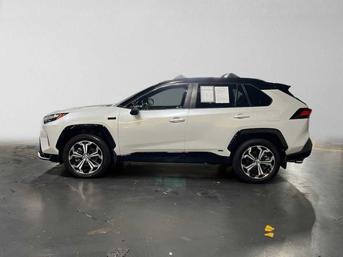 Used 2024 Toyota RAV4 XSE w/ Weather Package AWD/4WD image 6