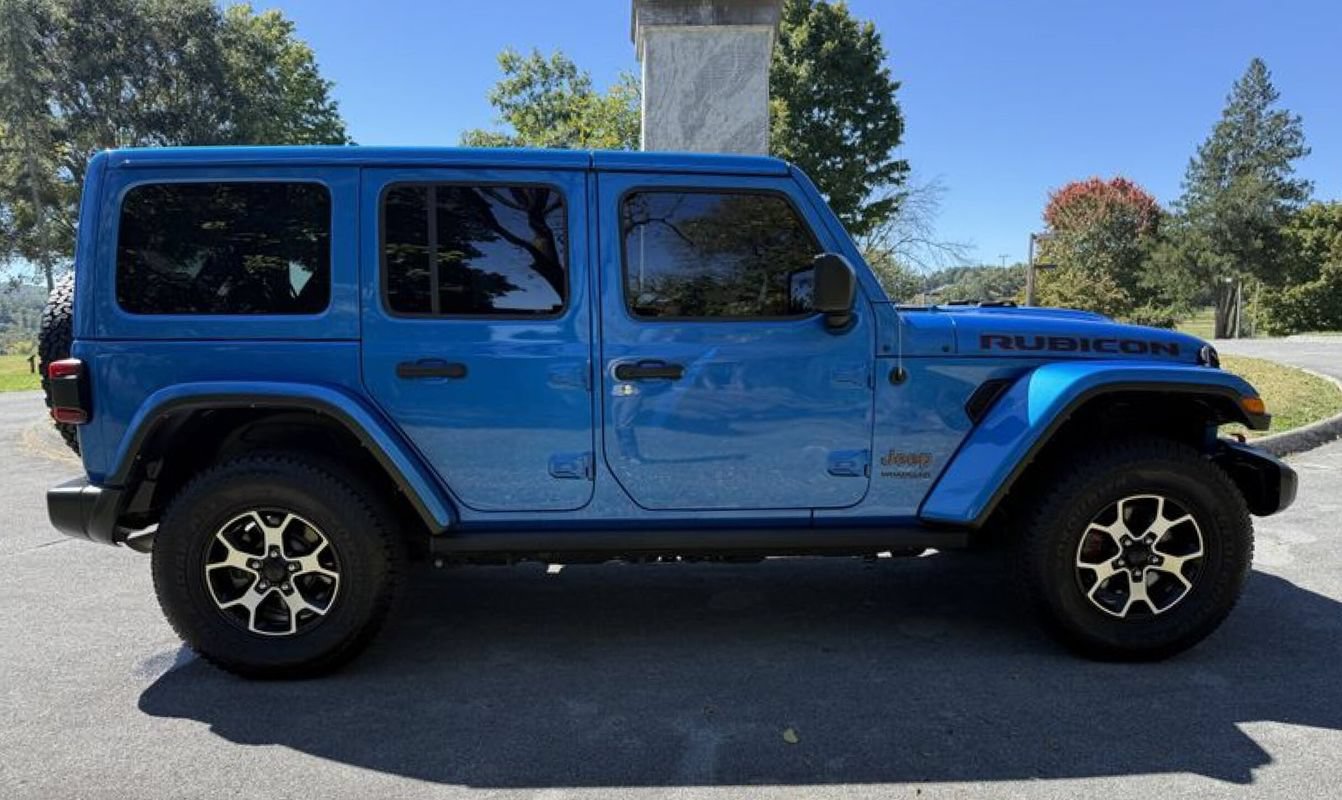 Used 2021 Jeep Wrangler Unlimited Rubicon w/ Safety Group AWD/4WD image 3