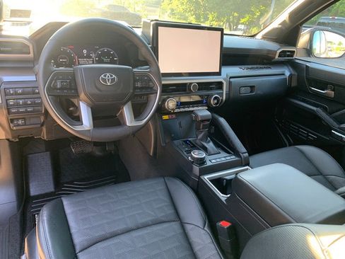 Used 2024 Toyota Tacoma TRD Off-Road w/ TRD Off Road Premium Package AWD/4WD image 23