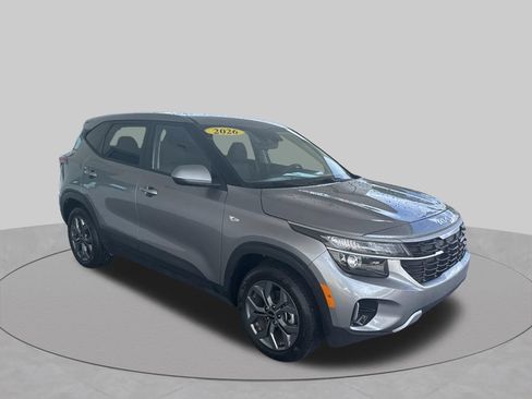 Used 2026 Kia Seltos LX FWD image 10