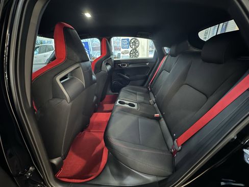 Used 2025 Honda Civic Type R image 17