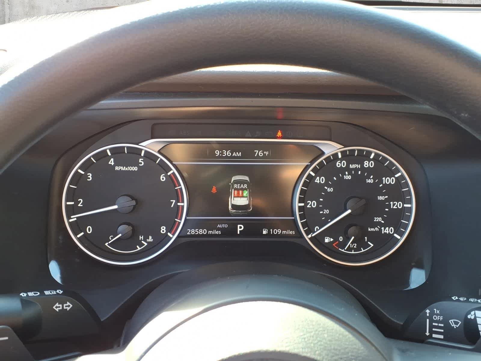 Used 2023 Nissan Rogue S AWD/4WD image 15